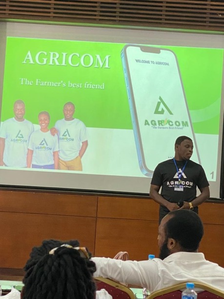 A founder pitching AGRICOM, an agritech venture, at the Hub